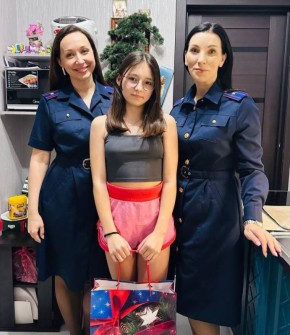 Бег к мечте: сотрудники СУ СКР по Волгоградской области исполнили желание 11-летней Ксении