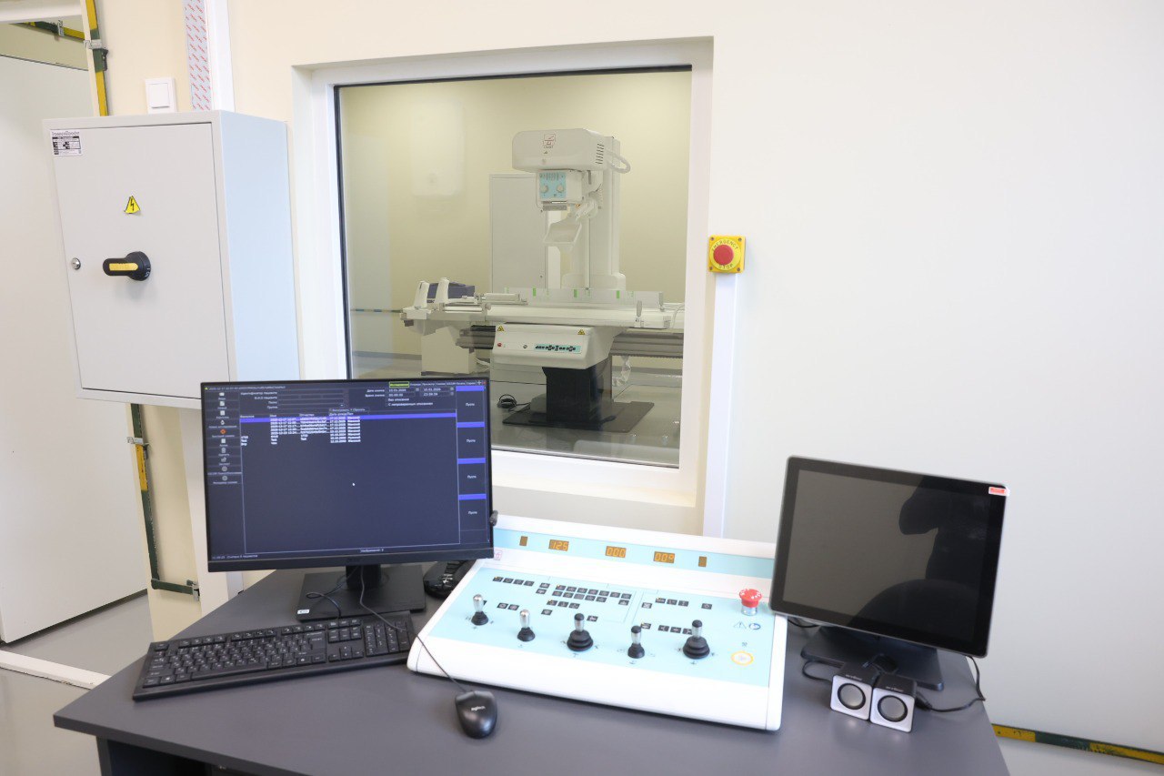 Андрей Бочаров оценил готовящуюся к открытию поликлинику в Красноармейском районе