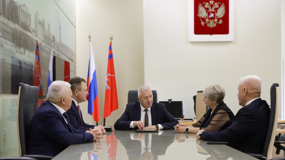 Депутаты облдумы отмечены благодарностями Администрации Президента России