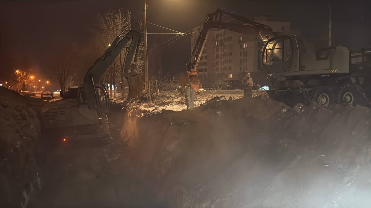 Олег Царёв: Российская ПВО ночью уничтожила 14 украинских БПЛА: 4 – над Волгоградской, по 3 – над Ростовской обл и Крымом, 2 – над Брянской, по 1 – над Белгородским и Краснодарским краем Олег Царёв: Российская ПВО ночью уничтожила 14 украинских БПЛА: 4 – над Волгоградской, по 3 – над Ростовской обл и Крымом, 2 – над Брянской, по 1 – над Белгородским и Краснодарским краем