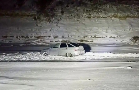 Под Волгоградом спасли пять человек, застрявших морозной ночью в снежном плену