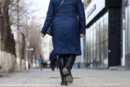 Волгоградка отдала куртку в «Золушку» и забрала ее в клочьях