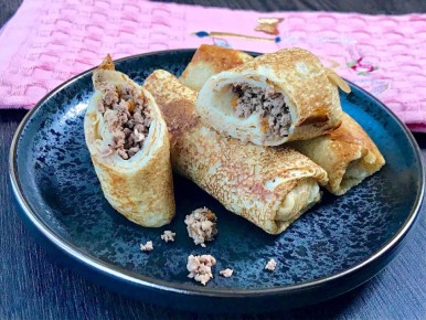 Блины с нежной начинкой: как приготовить быстро и вкусно