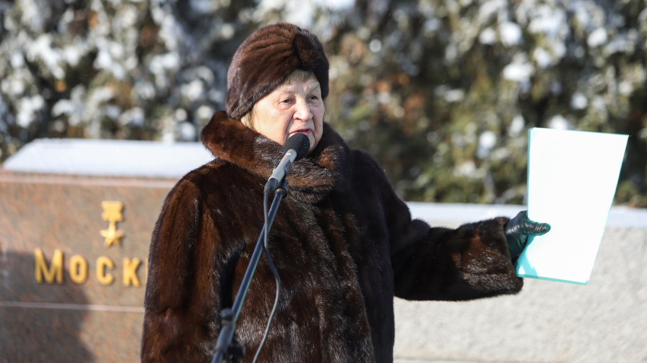 Митинг, посвященный 82-й годовщине полного освобождения Ленинграда от фашистской блокады во время Великой Отечественной войны, состоялся сегодня на Мамаевом кургане Митинг, посвященный 82-й годовщине полного освобождения Ленинграда от фашистской блокады во время Великой Отечественной войны, состоялся сегодня на Мамаевом кургане