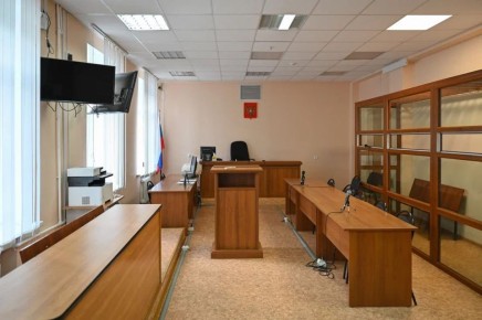 Новый год, 22:00, улица Большая