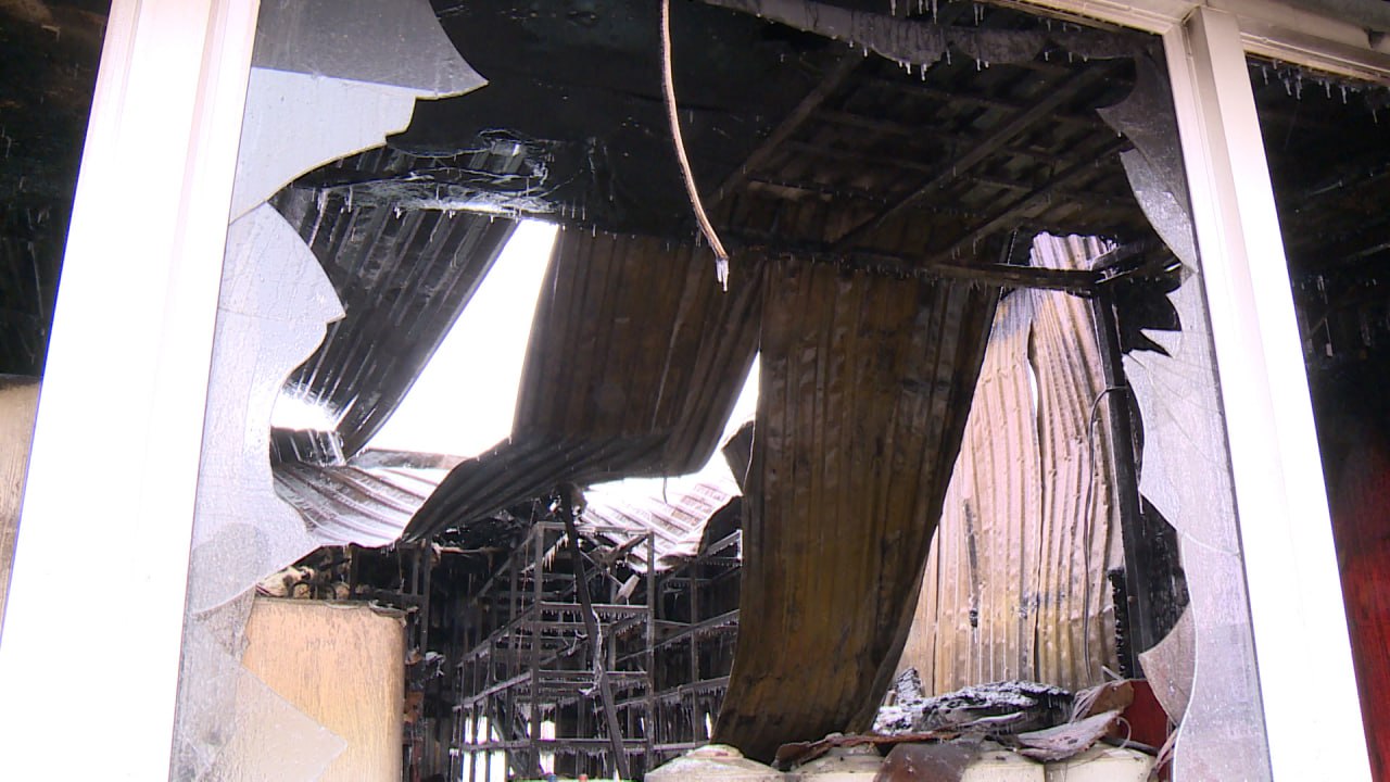 Как выглядит рынок на Тулака после пожара – уничтожены несколько павильонов Как выглядит рынок на Тулака после пожара – уничтожены несколько павильонов