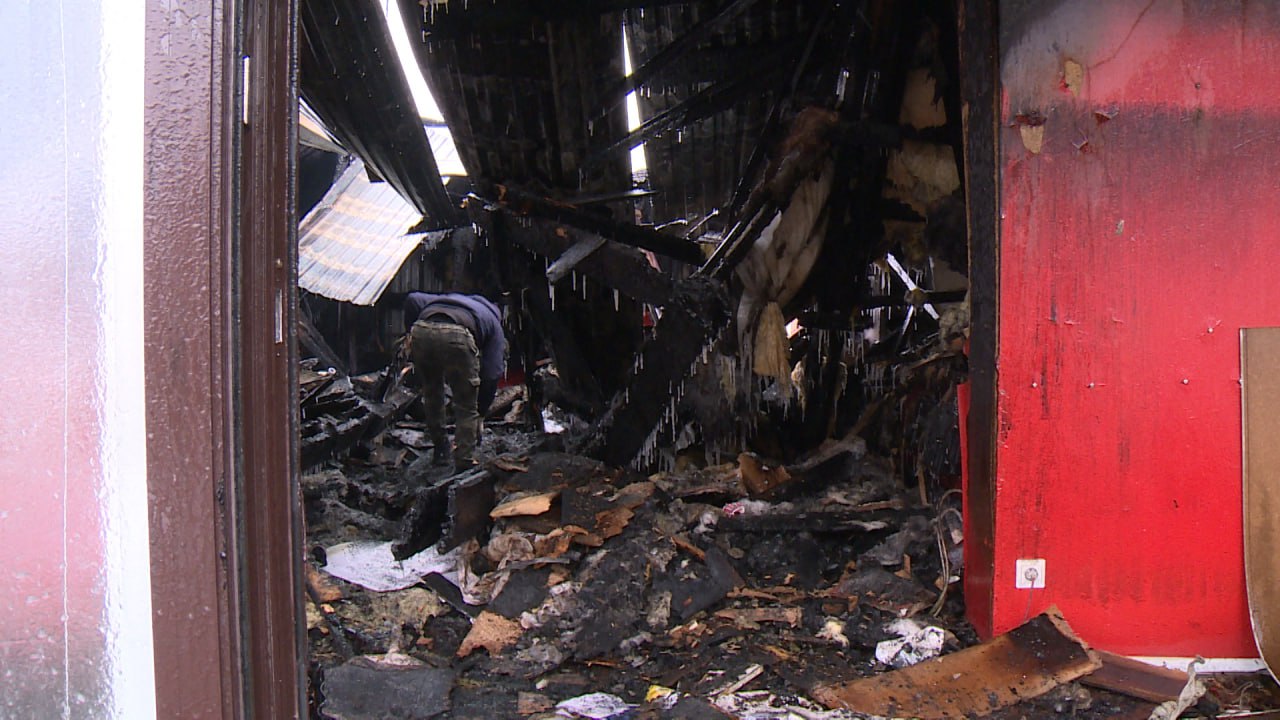 Как выглядит рынок на Тулака после пожара – уничтожены несколько павильонов Как выглядит рынок на Тулака после пожара – уничтожены несколько павильонов