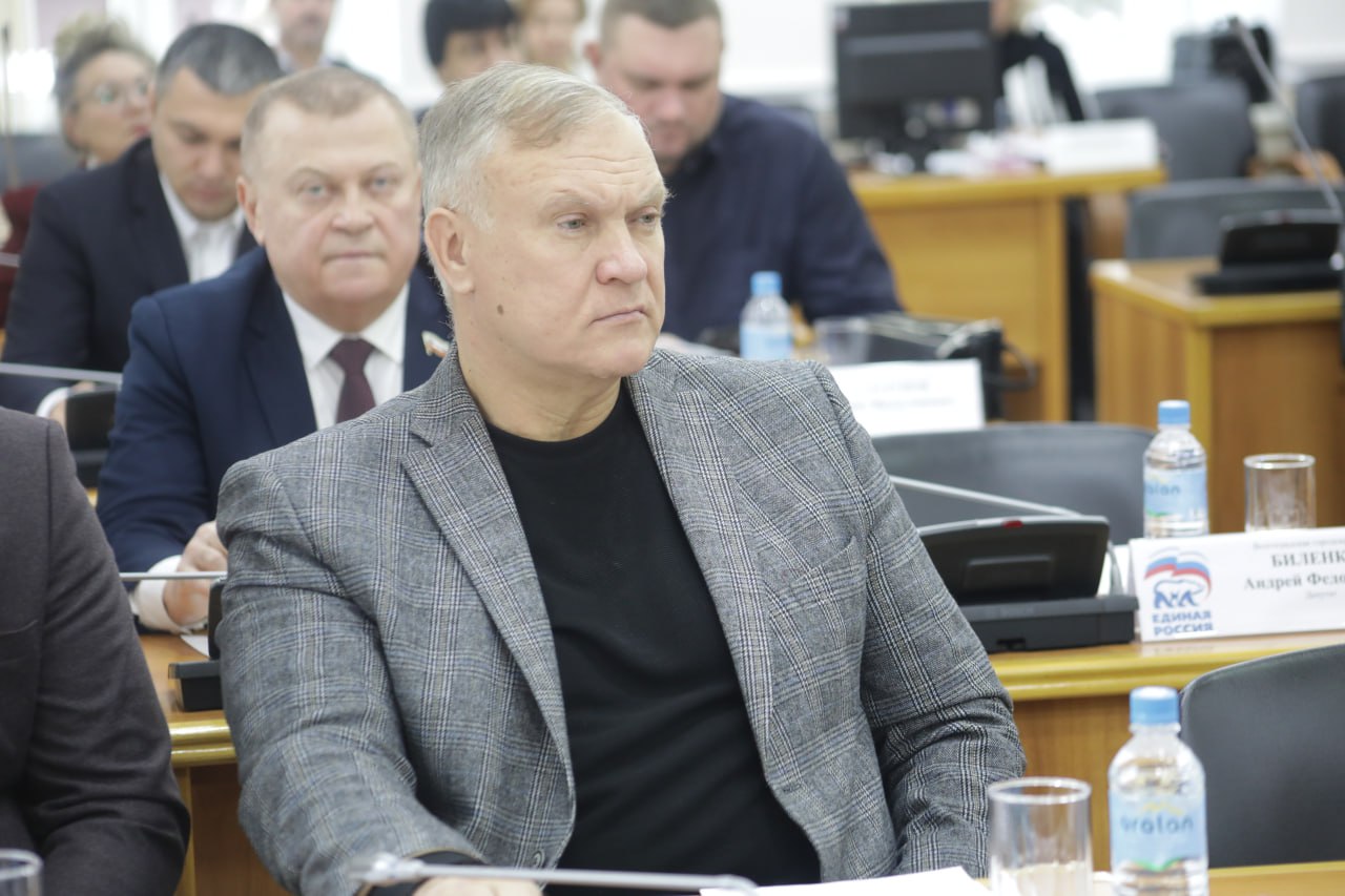 На сегодняшнем заседании депутаты внесли изменения в Порядок оказания единовременной социальной помощи гражданам в связи с атаками беспилотных летательных аппаратов На сегодняшнем заседании депутаты внесли изменения в Порядок оказания единовременной социальной помощи гражданам в связи с атаками беспилотных летательных аппаратов