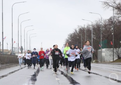 В Волгограде устроили забег, посвященный Победе в Сталинградской битве