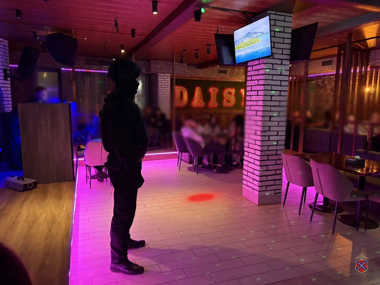 Сотрудники Управления по контролю за оборотом наркотиков провели профилактический рейд в Центральном районе