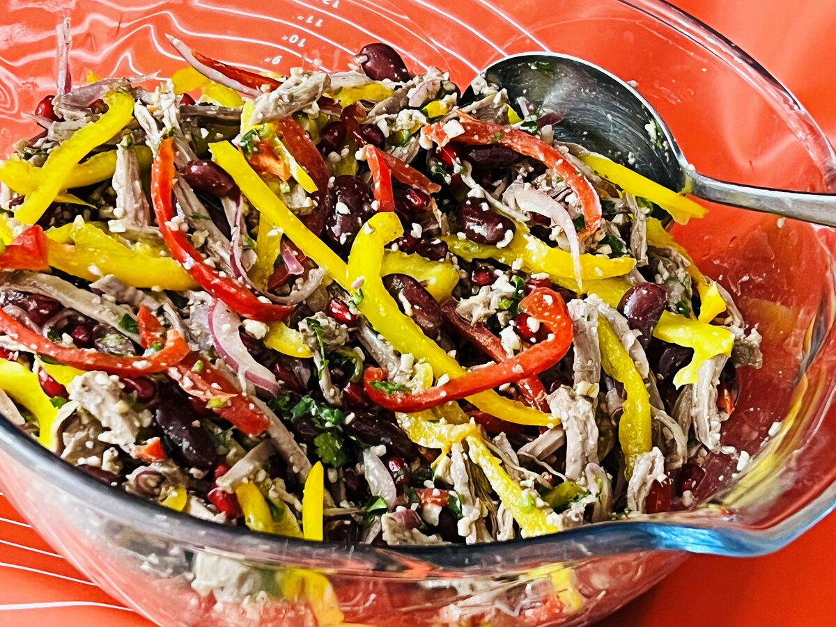 Салат Тбилиси: ваш новый хит на праздничном столе