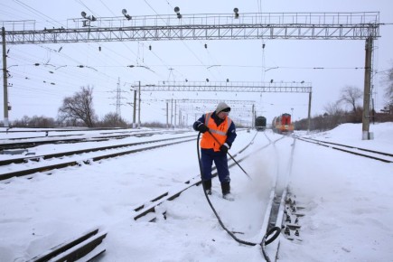 Последствия снегопада устранили на железной дороге в Волгоградской области