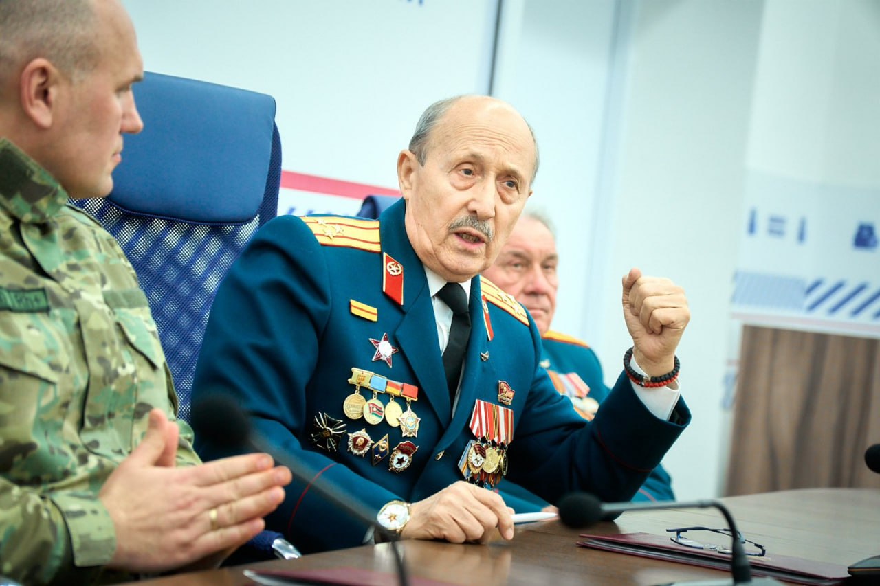 В Волгограде состоялось подписание соглашения о сотрудничестве между реготделением Ассоциации ветеранов СВО и ВРО ООО «Российский союз ветеранов Афганистана и специальных военных операций» В Волгограде состоялось подписание соглашения о сотрудничестве между реготделением Ассоциации ветеранов СВО и ВРО ООО «Российский союз ветеранов Афганистана и специальных военных операций»