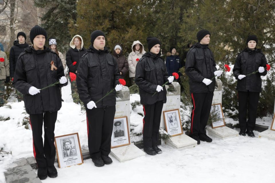 � ����������� �����������, 15 �������, � ������ ������� ���� ������ ������, ����������� ��������� ���� �� ��������� ��������� � 37-� ��������� ������ ��������� ����� �� �����������