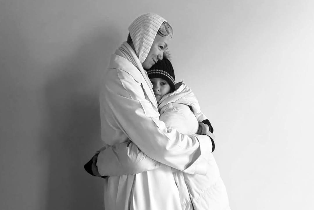 Дарья Мороз трогательно поздравила сестру с 10-летием