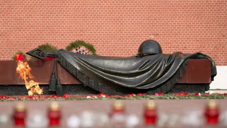 ���� ���� � �������. 80 ��� ����� (1946) ����� �������� ���������� ���� ������ ������������� � 405-1650 �� ������ �� ���� �������� �����������, � ��������������� � ���������� �������� ����� � ����������� ������ � ����������...