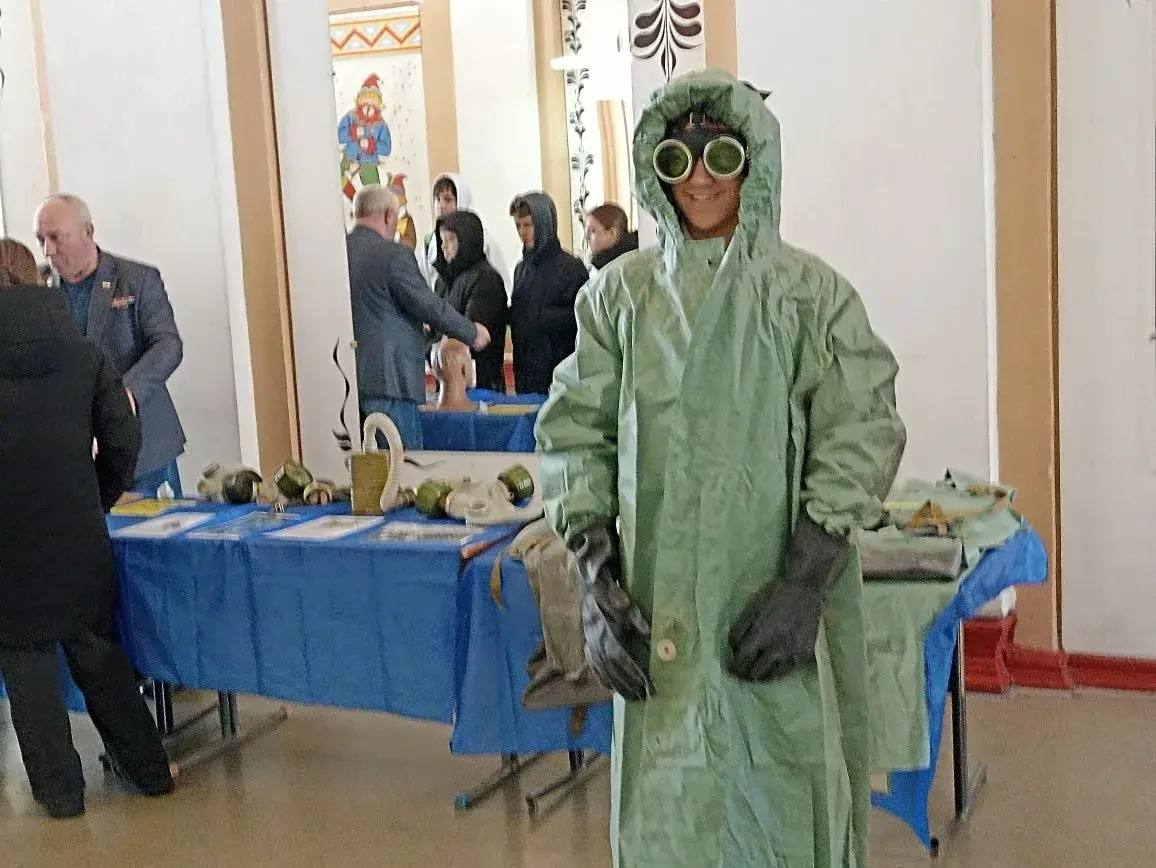 В Советском районе прошёл «Урок Мужества с Музем чернобыльской славы» в рамках проекта «Волгоградские чернобыльцы 40 лет спустя» В Советском районе прошёл «Урок Мужества с Музем чернобыльской славы» в рамках проекта «Волгоградские чернобыльцы 40 лет спустя»