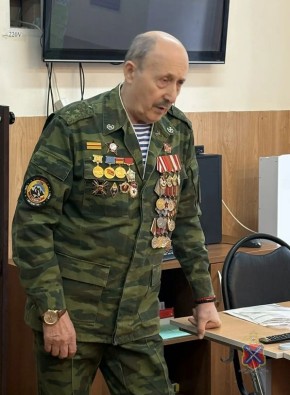 В преддверии Дня защитника Отечества воспитанники Центра временного содержания несовершеннолетних правонарушителей встретились с общественником