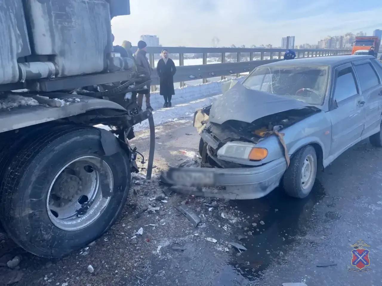 Реверсивное движение ввели на мосту через Волгу под Волгоградом