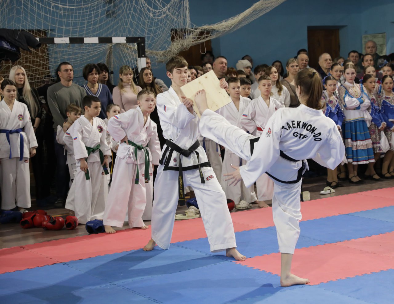 В Волгограде прошли первые календарные соревнования года по тхэквондо Глобальной федерации тхэквондо (ГТФ) В Волгограде прошли первые календарные соревнования года по тхэквондо Глобальной федерации тхэквондо (ГТФ)