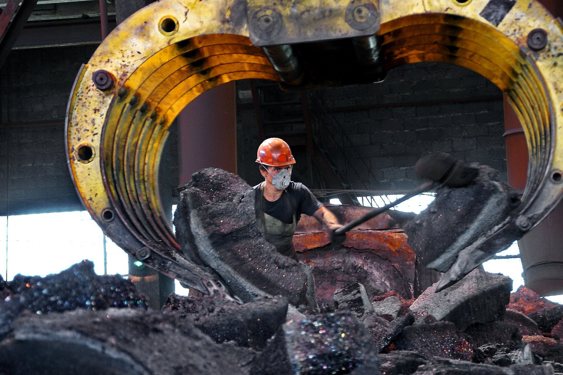 Для работодателей, скрывающих информацию о несчастных случаях на производстве, хотят ужесточить административную ответственность