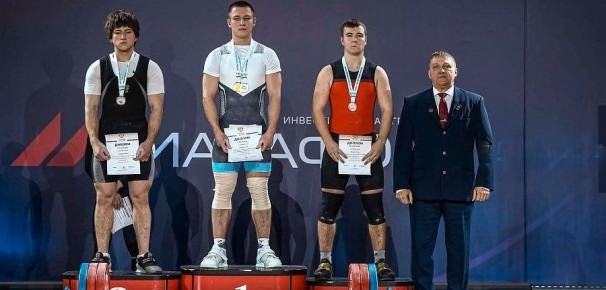 Юные силачи из Волгоградской области привезли домой три бронзовые медали