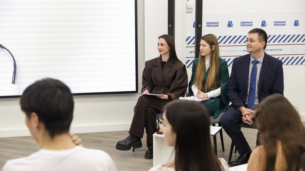 Сегодня Молодежный парламент Волгоградской области провел тематическую встречу, приуроченную ко Всемирному дню иммунитета Сегодня Молодежный парламент Волгоградской области провел тематическую встречу, приуроченную ко Всемирному дню иммунитета