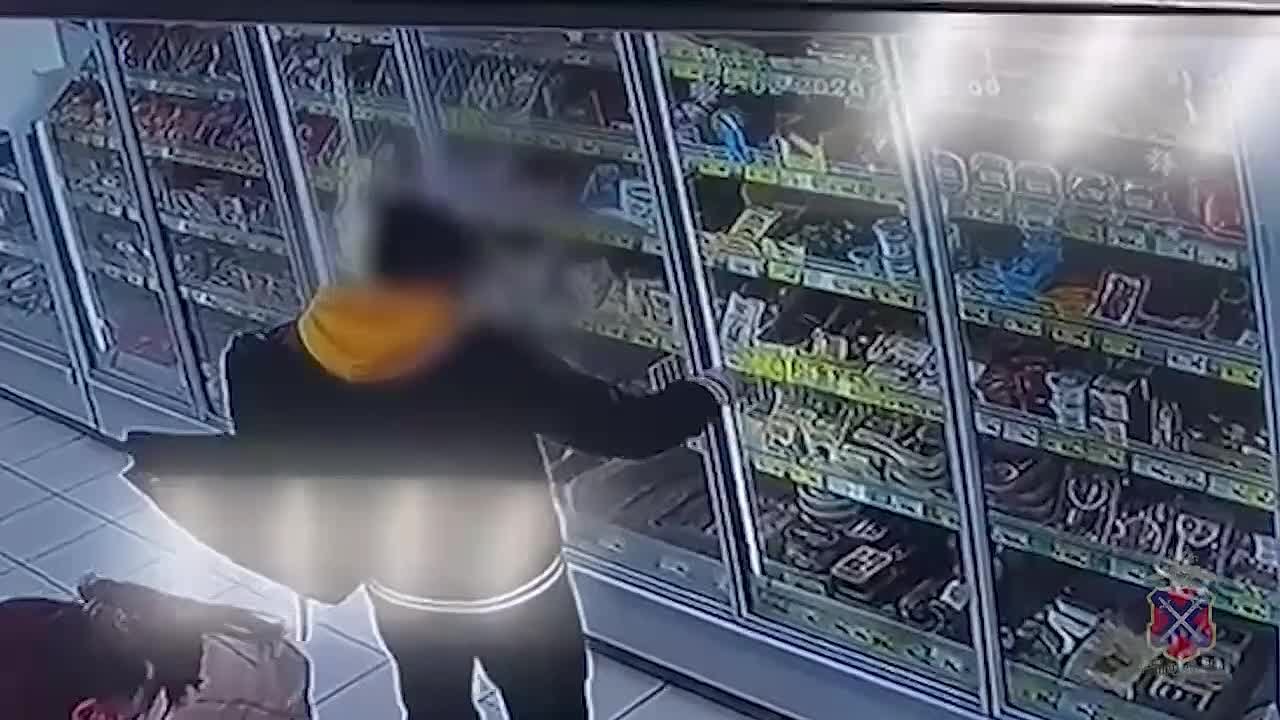 В Краснооктябрьском районе полицейскими задержан подозреваемый в покушении на грабеж