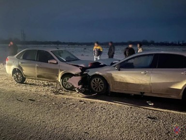 Четверо детей, пострадавших в ДТП в Среднеахтубинском районе Волгоградской области 28 февраля, отказались от госпитализации, сообщили «Городским вестям» в региональном комитете здравоохранения