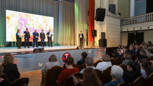 � ���������� 8 ����� � ���������� �������� ������ ������ �������