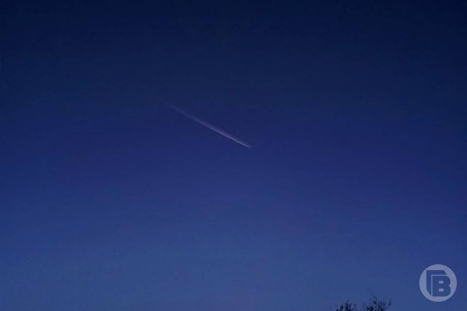 54 ��������-�������� Starlink �������� ��� ������������� �������� 4 �����, ������� �� ������ ������� Starwalk.space