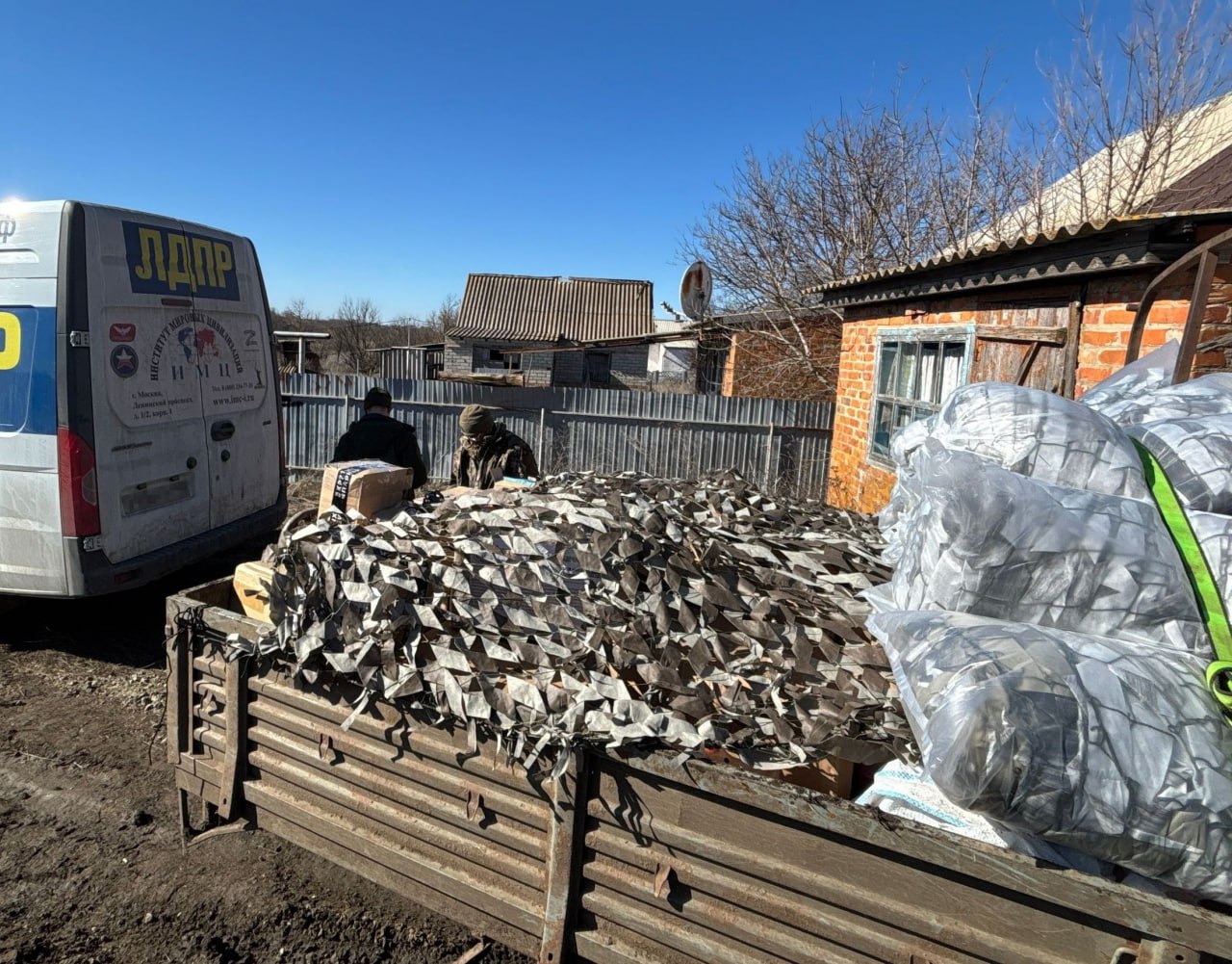 Депутат Владислав Никоненко доставил гуманитарный груз для бойцов СВО