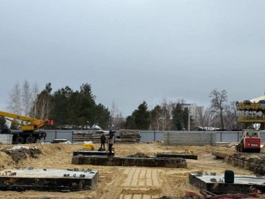 В ЦПКиО Волгограда стартовала сварка опорных колонн 120-метрового колеса обозрения «Звезда Сталинграда»