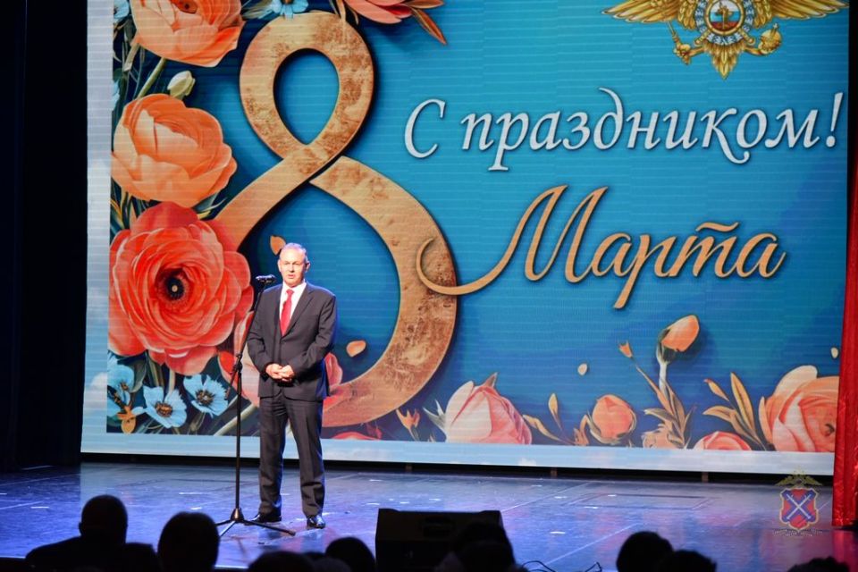 В Волгограде состоялся праздничный концерт, посвященный Международному женскому дню