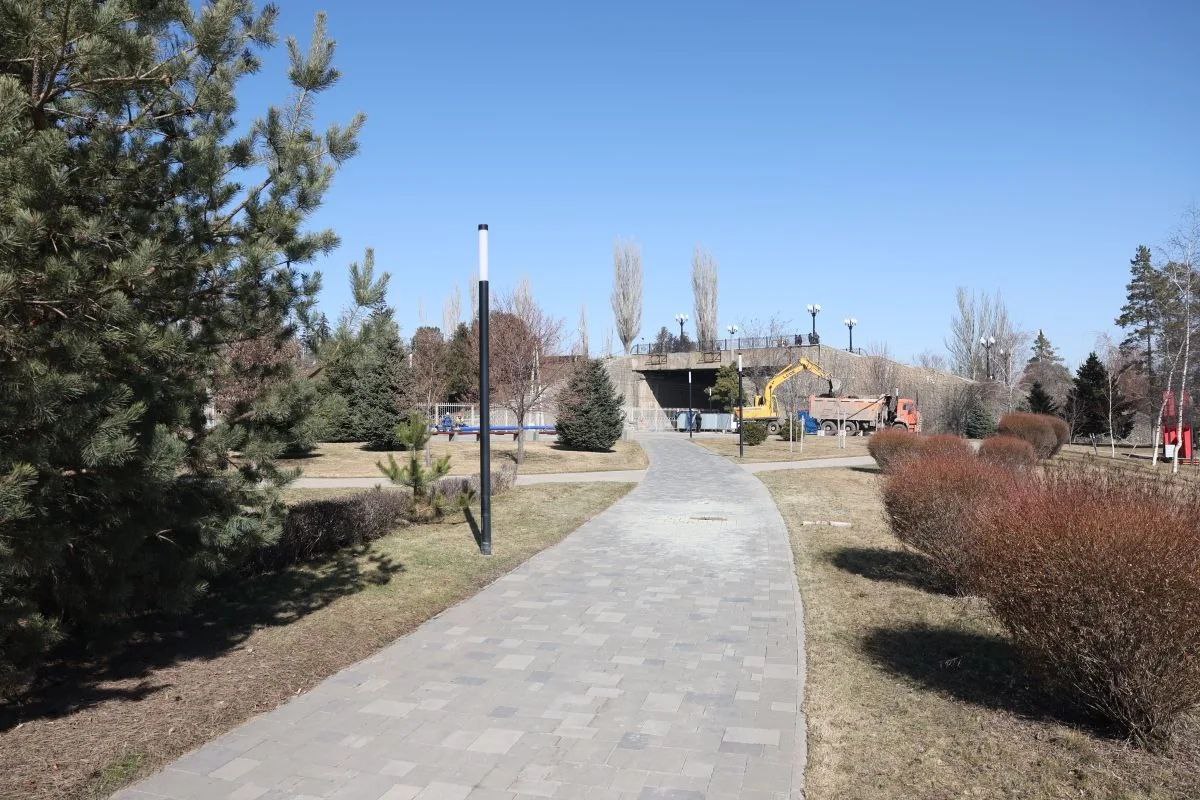 Андрей Бочаров поставил задачу в мае подготовить площадку и фундамент под будущий памятник, посвящённый подвигу героев спецоперации Андрей Бочаров поставил задачу в мае подготовить площадку и фундамент под будущий памятник, посвящённый подвигу героев спецоперации