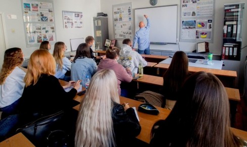 �������-������� ������ �������� ������� �� ���������� ��������� ���� � ����� � ��������� �� �������������� ��� ��������� ������������