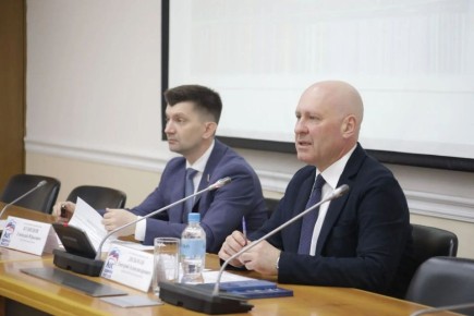 Разговор о будущем: в гордуме прошла очередная профориентационная встреча с молодежью