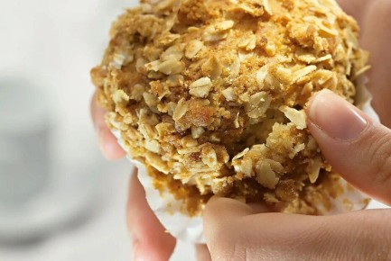 Восхитительные маффины с яблоком и специями: идеальный десерт на каждый день