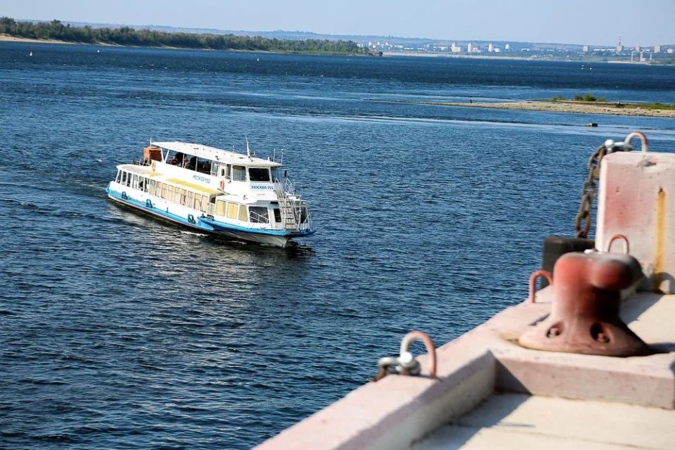 �������, 3 ������, � ���������� �������������� ����� ����� �� 2 ������ ��������� - ������� - ���������� � �������� ������� - ����������