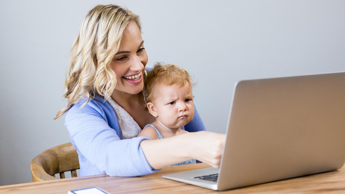 Закон о защите трудовых прав молодых мам принят в Госдуме