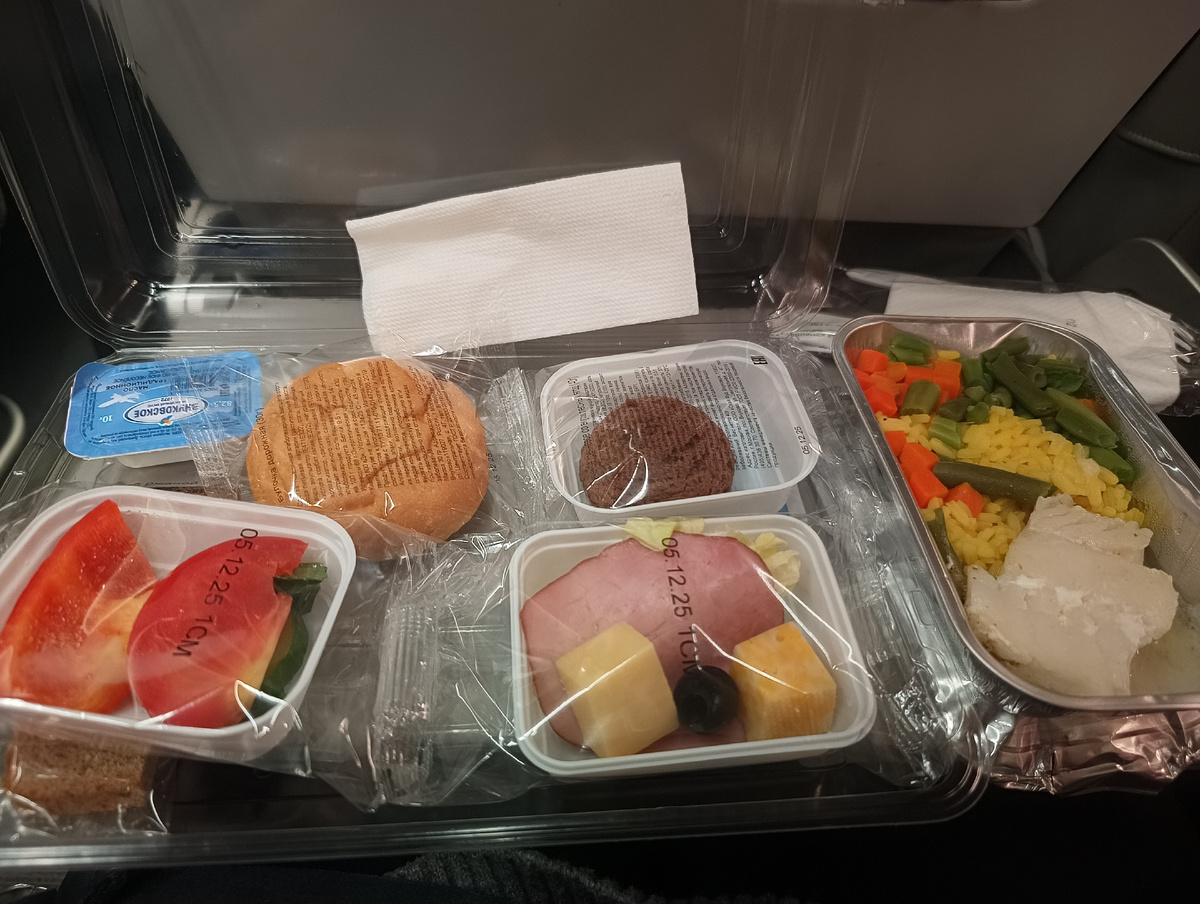 Кулинарные сюрпризы на борту казахстанских авиакомпаний