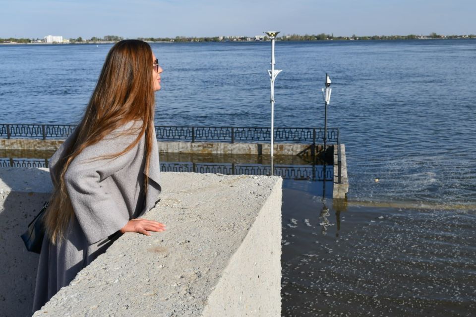 � �������, 11 ������ �������� ��� �������� ����� ���� �� 8000 ����� � �������