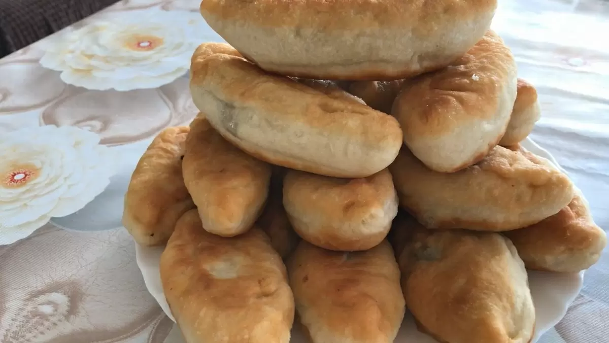 Незабываемые жареные пирожки с картошкой: секреты домашнего угощения