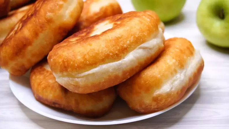 Деревенские пирожки: вкус и простота в каждом кусочке