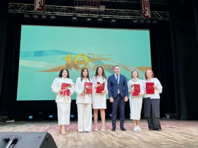 ��������������� ������������� ������� ������� ������� ������ ������� � ������������� ���������, ����������� 10-����� �������� �� �������� �������� ������������������� ������ ������