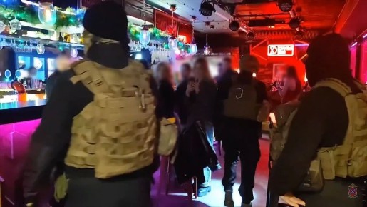 Сутки ареста получила 19-летняя волгоградка за разврат в ночном клубе