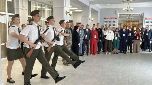 Участники Форума представительных органов муниципальных образований России осмотрели новое помещение центра патриотического воспитания «Пост№1», открытие которого состоялось в апреле текущего года