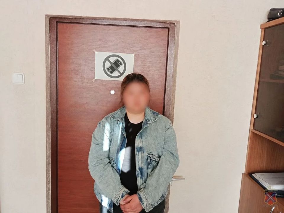 Полицейские Камышина задержали подозреваемую в сбыте запрещенных веществ