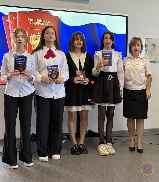 В Камышинском музее прошло торжественное вручение паспортов, приуроченное к годовщине подвига Маресьева! В Камышинском музее прошло торжественное вручение паспортов, приуроченное к годовщине подвига Маресьева!