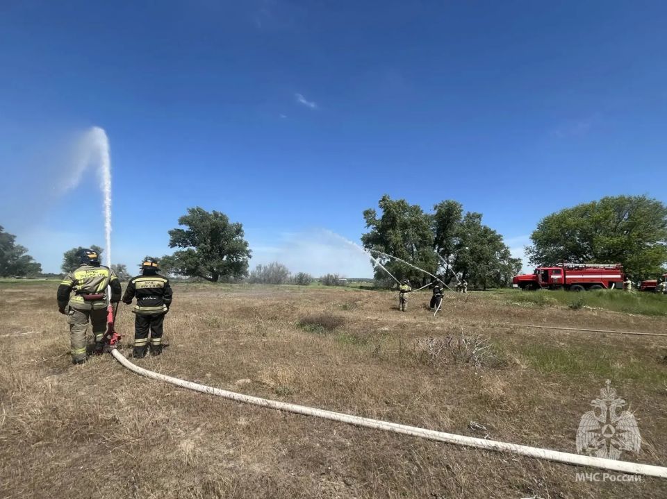 #БудниМЧС. В Суровикинском местном пожарно-спасательном гарнизоне проверили опорный пункт по тушению крупных пожаров и проведению аварийно-спасательных работ, созданный на базе 56-й ПСЧ 8 ПСО ФПС ГПС Главного управления МЧС... #БудниМЧС. В Суровикинском местном пожарно-спасательном гарнизоне проверили опорный пункт по тушению крупных пожаров и проведению аварийно-спасательных работ, созданный на базе 56-й ПСЧ 8 ПСО ФПС ГПС Главного управления МЧС...